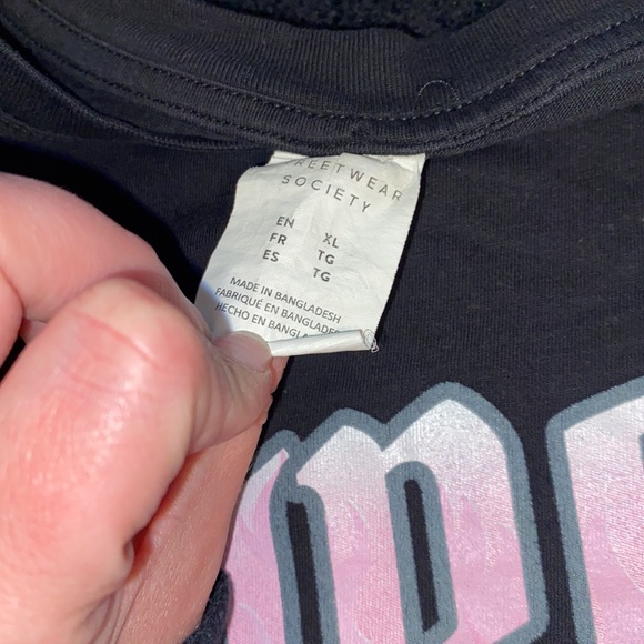 3/$10 Kuromi Shirt - Picture 6 of 7